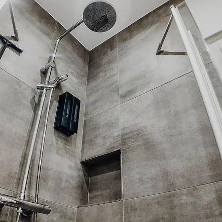 Premium 4br Apartment, Stunning Views Overlooking The Station Appartement Koblenz (Rhineland-Palatinate)