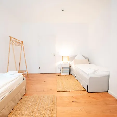 Premium 4br Apartment, Stunning Views Overlooking The Station Koblenz (Rhineland-Palatinate)