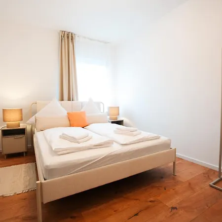 Premium 4br Apartment, Stunning Views Overlooking The Station Koblenz (Rhineland-Palatinate)