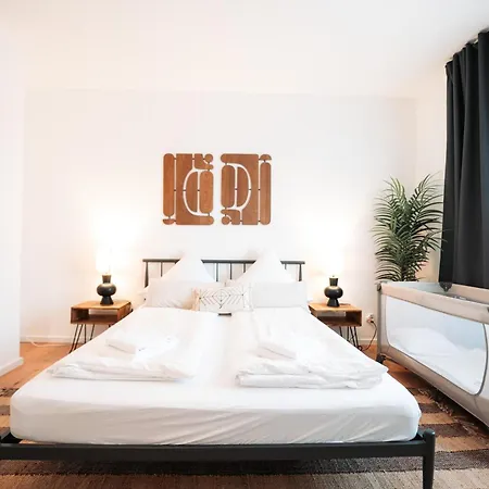 Premium 4br Apartment, Stunning Views Overlooking The Station Koblenz (Rhineland-Palatinate)