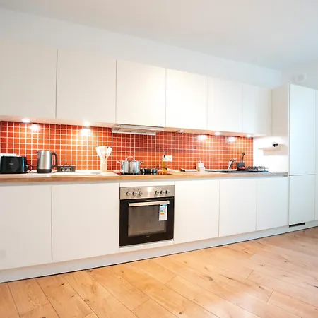 Premium 4br Apartment, Stunning Views Overlooking The Station Apartment Koblenz (Rhineland-Palatinate)