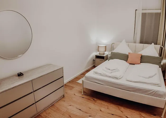 Premium 4br Apartment, Stunning Views Overlooking The Station Lägenhet *