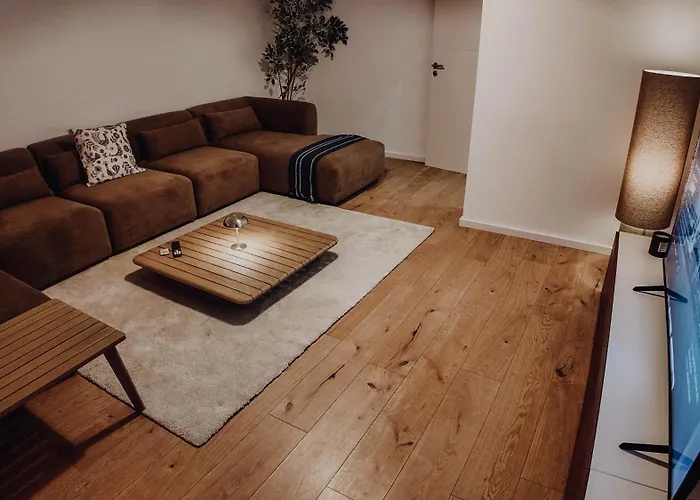 Premium 4br Apartment, Stunning Views Overlooking The Station Lägenhet Koblenz (Rhineland-Palatinate)