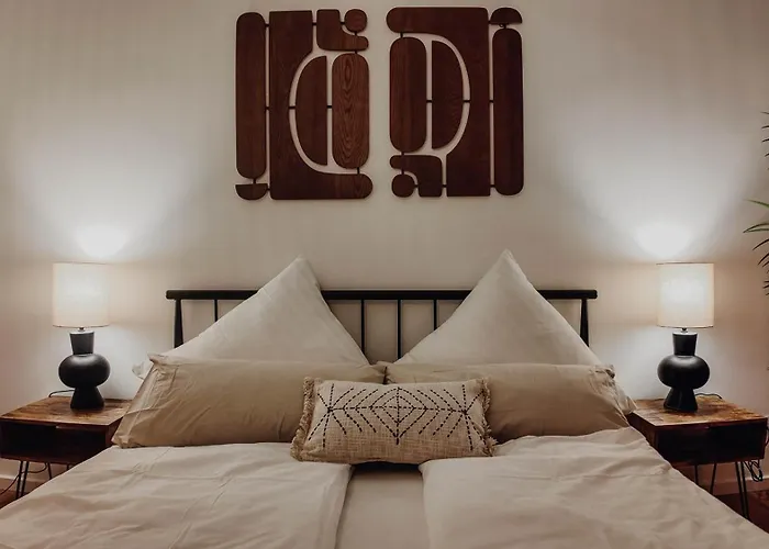 Premium 4br Apartment, Stunning Views Overlooking The Station Coblenza